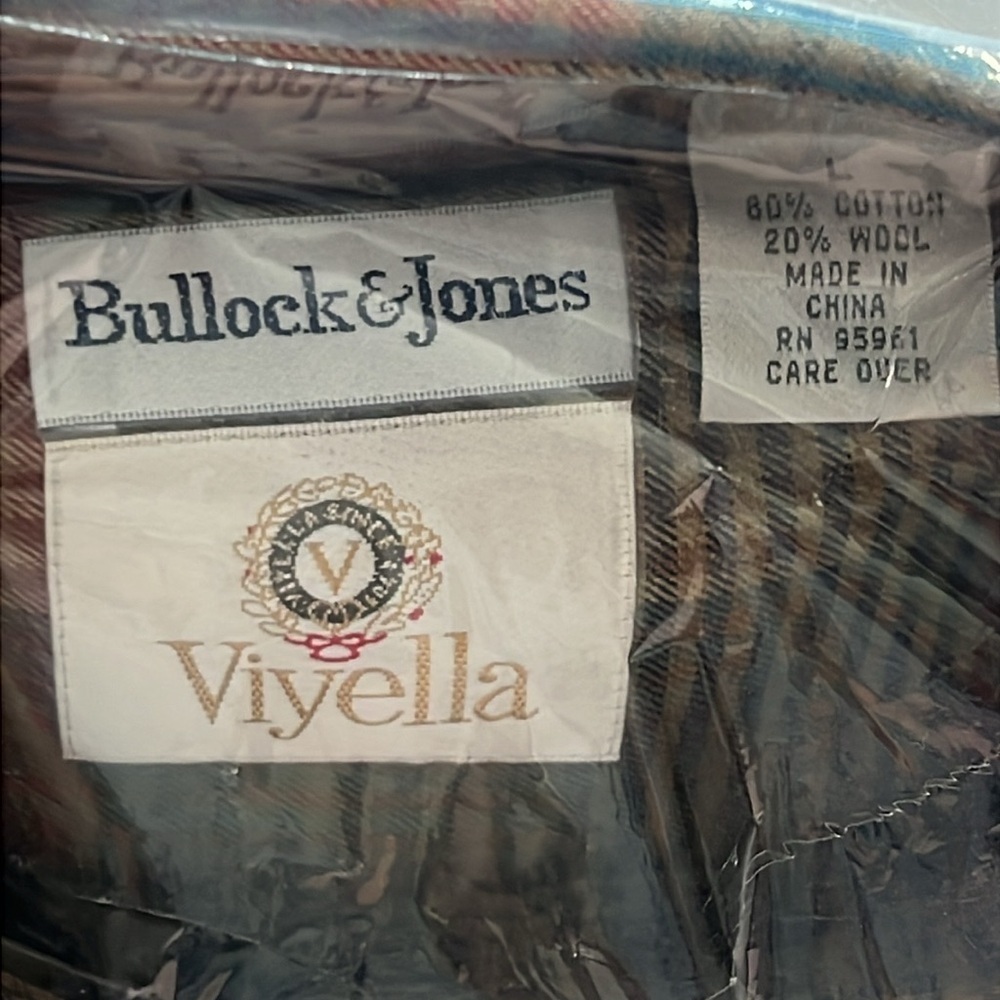 BULLOCK & JONES :: TOP - Picture 2 of 5